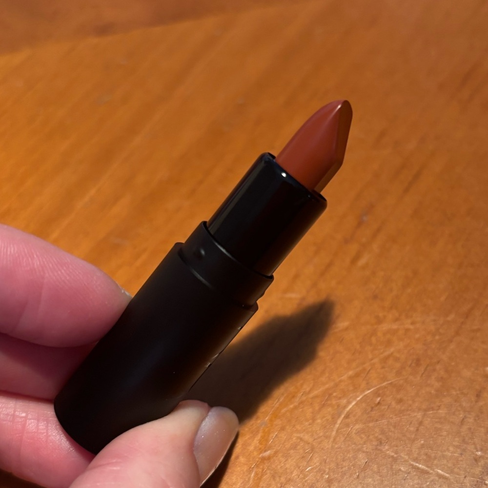 NARS Explicit Lipstick - Picture 6 of 16
